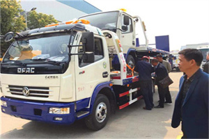 淮南汽车道路救援拖车价格